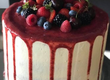 Cakes by Priscila